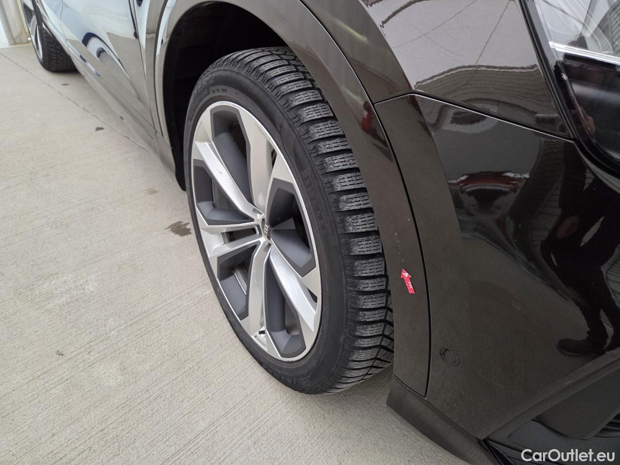  Audi  Q8 50 TDI quattro mild-Hybrid #38