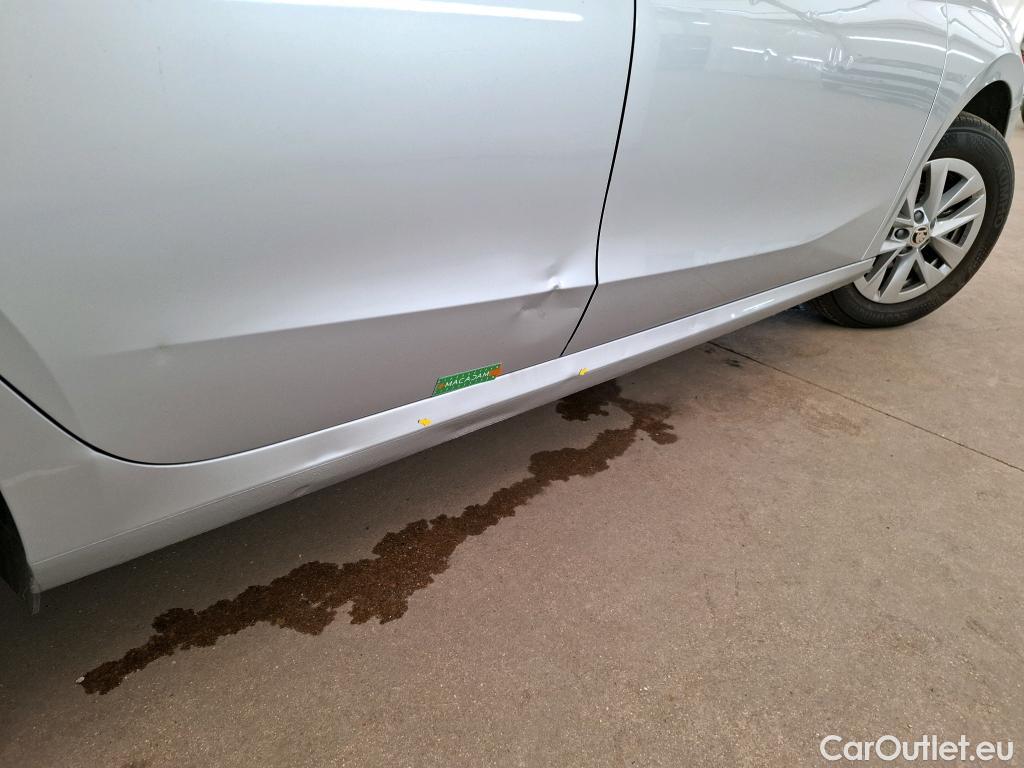  Skoda  Fabia  Ambition 1.0 MPI 80CV BVM5 E6d #13