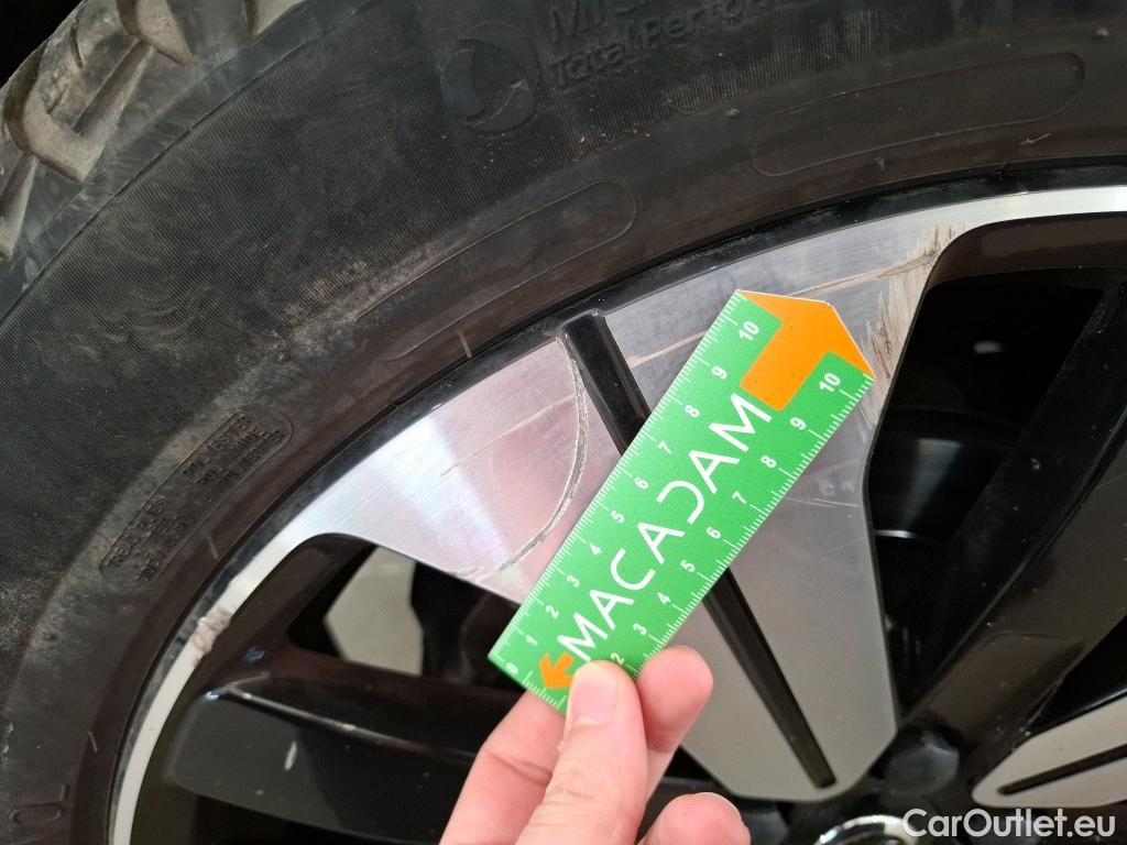  Volvo  XC 40 VOLVO XC40 / 2022 / 5P / SUV Recharge T5 262 DCT7 Ultimate #28