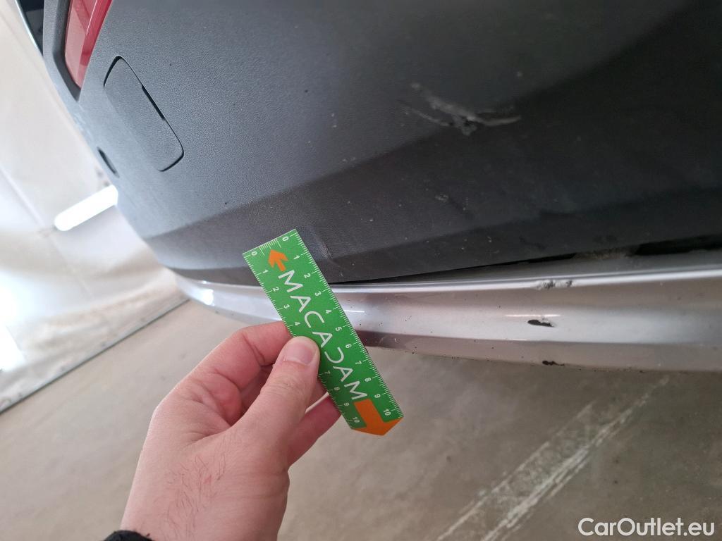  Volvo  XC 40 VOLVO XC40 / 2022 / 5P / SUV Recharge T5 262 DCT7 Ultimate #2