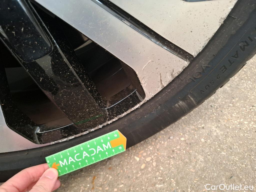  Volvo  XC 40 VOLVO XC40 / 2022 / 5P / SUV Recharge T5 262 DCT7 Ultimate #33