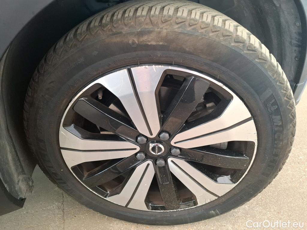  Volvo  XC 40 VOLVO XC40 / 2022 / 5P / SUV Recharge T5 262 DCT7 Ultimate #32