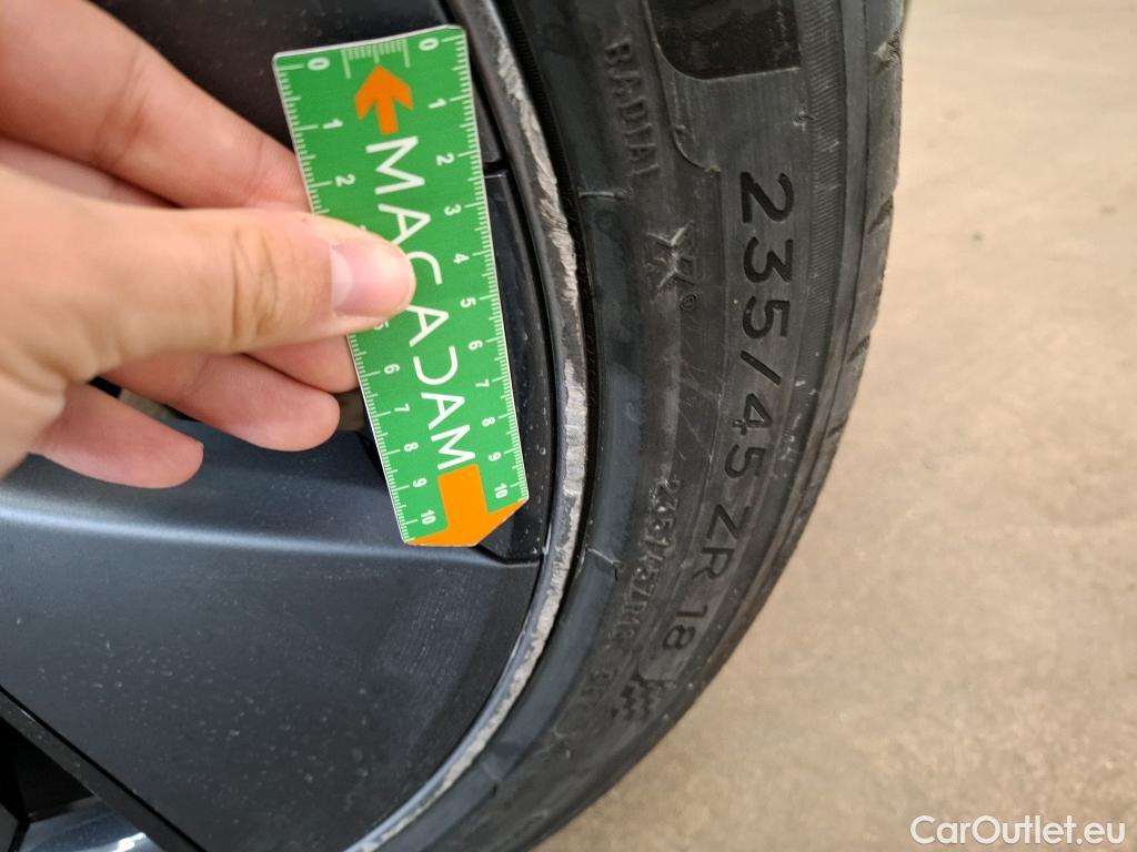  Tesla  Model 3 TESLA  / 2018 / 4P / Berline Propulsion #16