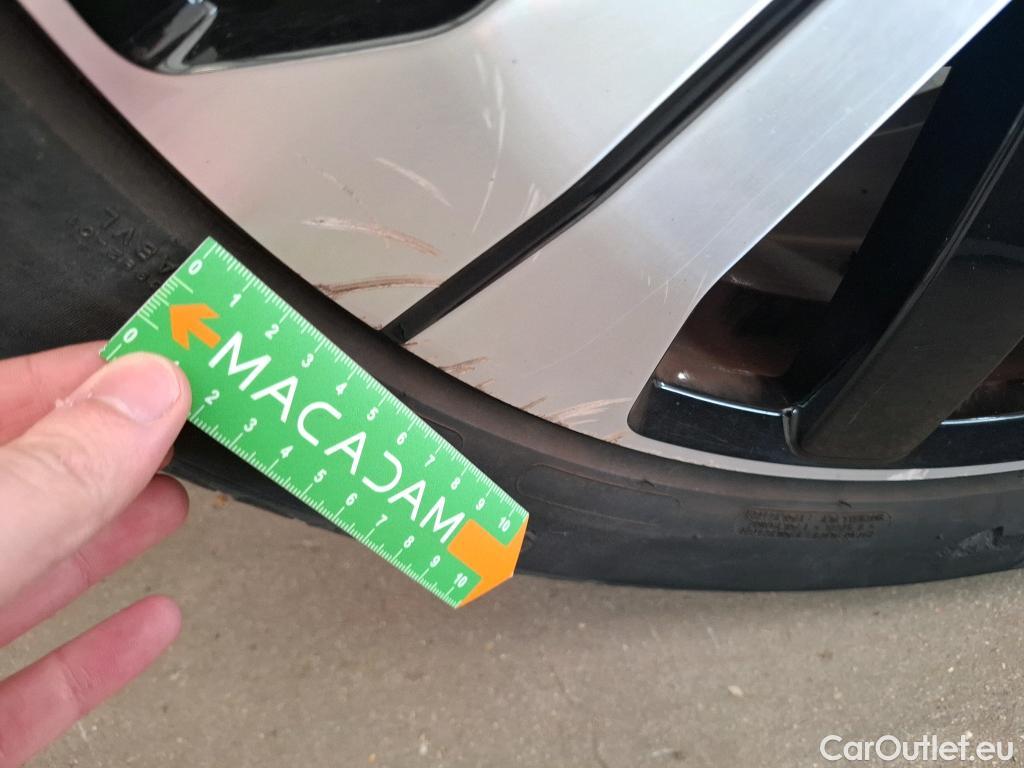  Volvo  XC 40 VOLVO XC40 / 2022 / 5P / SUV Recharge T5 262 DCT7 Ultimate #24