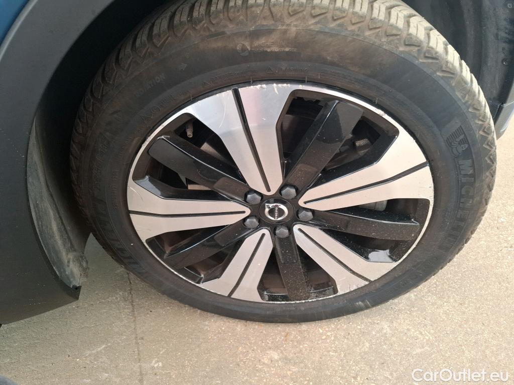  Volvo  XC 40 VOLVO XC40 / 2022 / 5P / SUV Recharge T5 262 DCT7 Ultimate #31