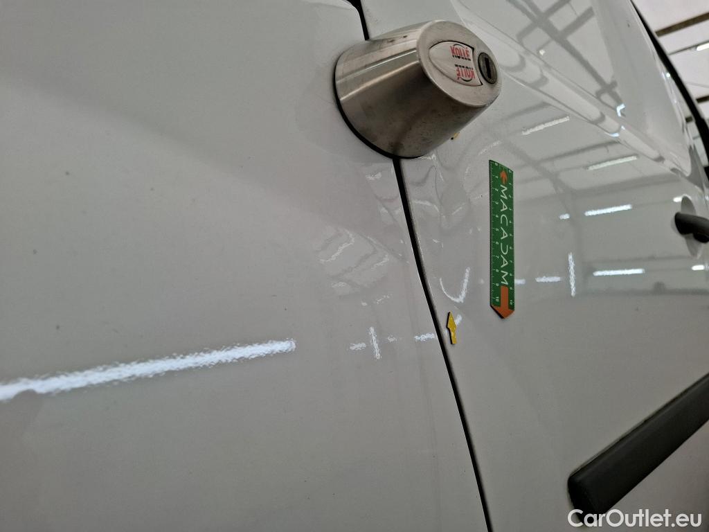  Renault  Kangoo  Express Maxi Extra (Série Spéciale) 1.5 dCi 90CV BVM5 E6 #12