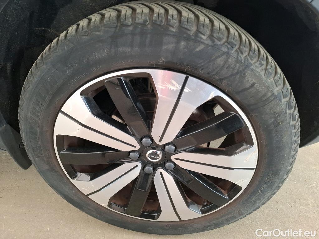  Volvo  XC 40 VOLVO XC40 / 2022 / 5P / SUV Recharge T5 262 DCT7 Ultimate #9