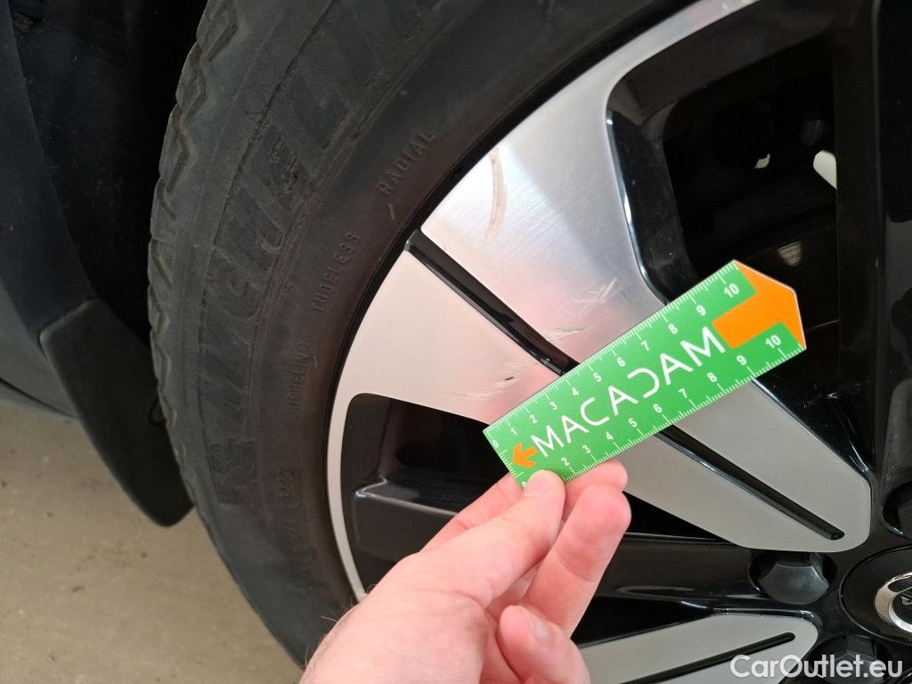  Volvo  XC 40 VOLVO XC40 / 2022 / 5P / SUV Recharge T5 262 DCT7 Ultimate #23