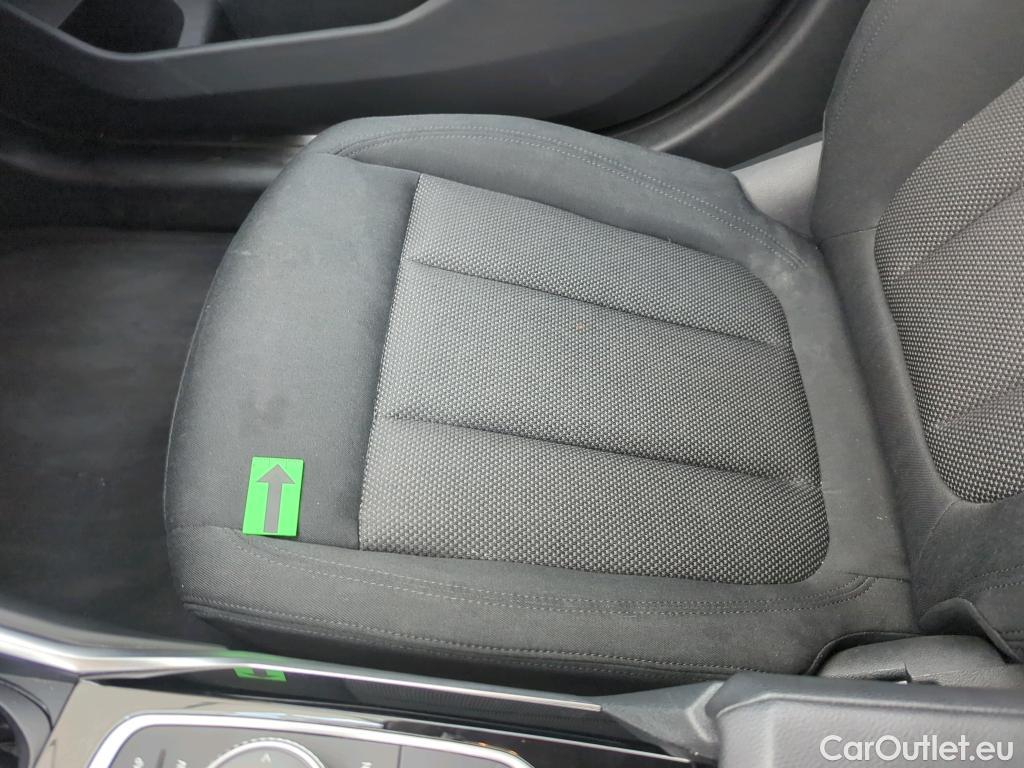  Bmw  Serie 3 2.0 330e xDrive Advantage AT #9