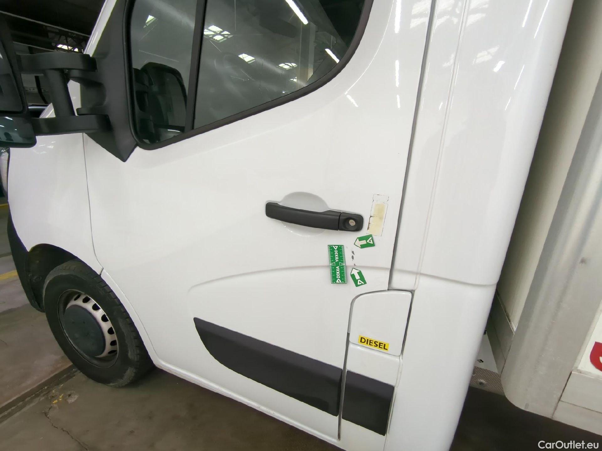  Renault  Master RENAULT  SC / 2019 / 2P / Châssis cabine CC Tr CF F3500 L3 Blue dCi 145 EVIE #2