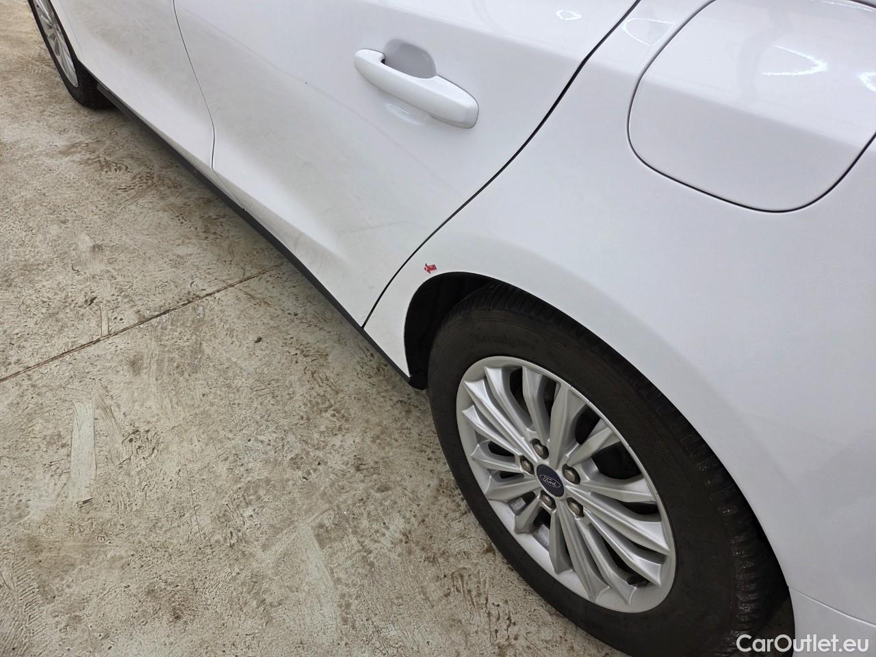  Ford  Focus 1.5 EcoBlue 120CP Titanium #42