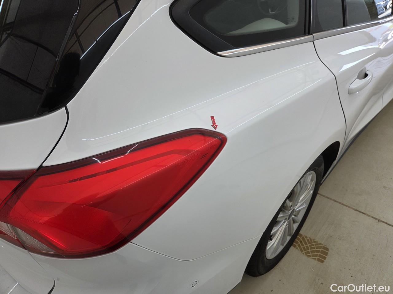  Ford  Focus 1.5 EcoBlue 120CP Titanium #31