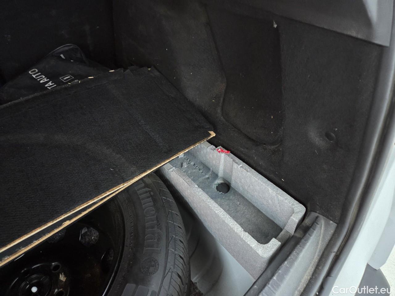  Dacia  Duster 1.5 Blue dCi 115CP Comfort 4WD #81