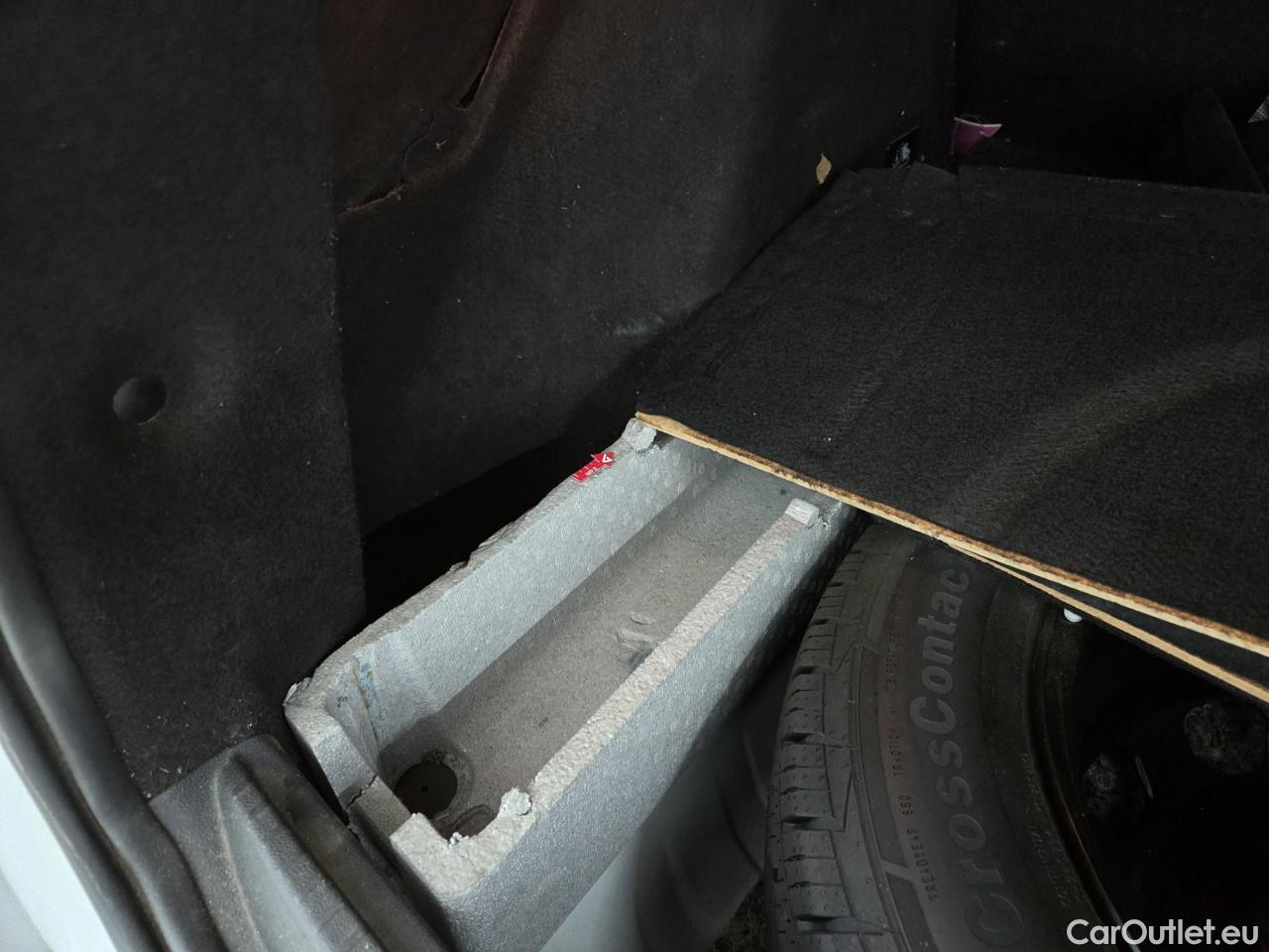  Dacia  Duster 1.5 Blue dCi 115CP Comfort 4WD #82