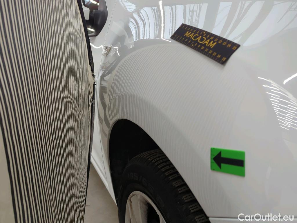  Dacia  Logan 0.9 TCe 90CP Laureate_Groupama #22