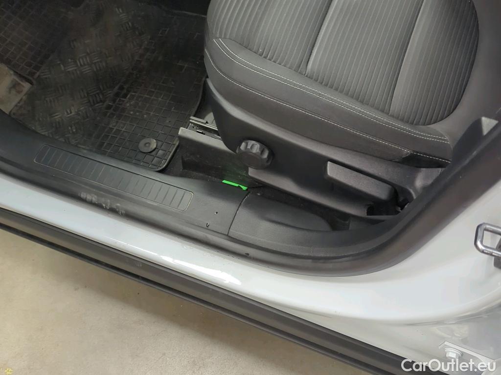  Ford  Kuga 2.5 Duratec FHEV 190CP Titanium CVT AWD #3