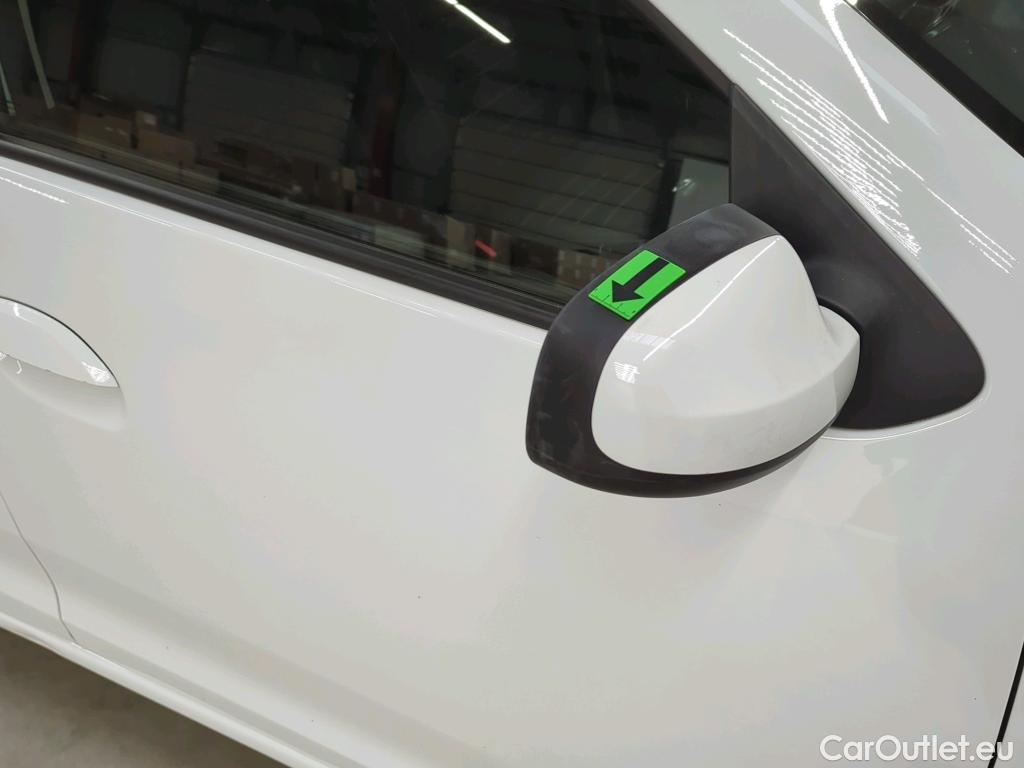  Dacia  Logan 0.9 TCe 90CP Laureate_Groupama #33