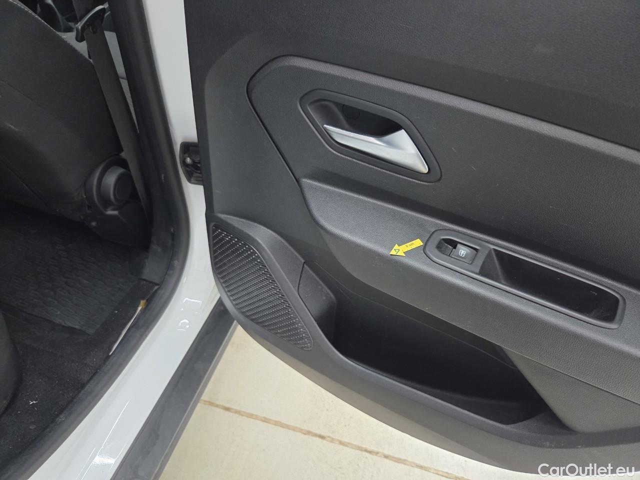  Dacia  Duster 1.5 Blue dCi 115CP Comfort 4WD #79