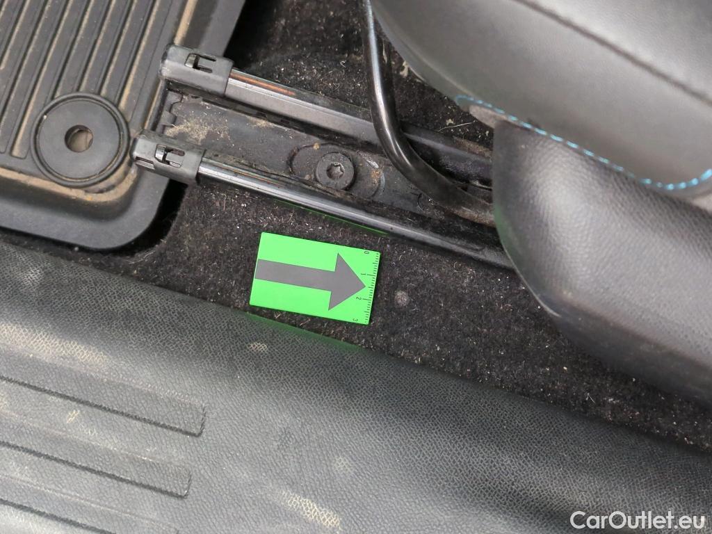  Citroen  C4 1.2 PureTech 130 S&S Feel EAT8 #4