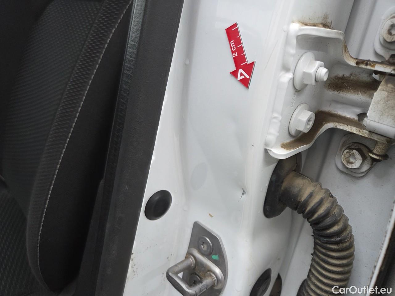  Dacia  Duster 1.5 Blue dCi 115CP Comfort 4WD #4