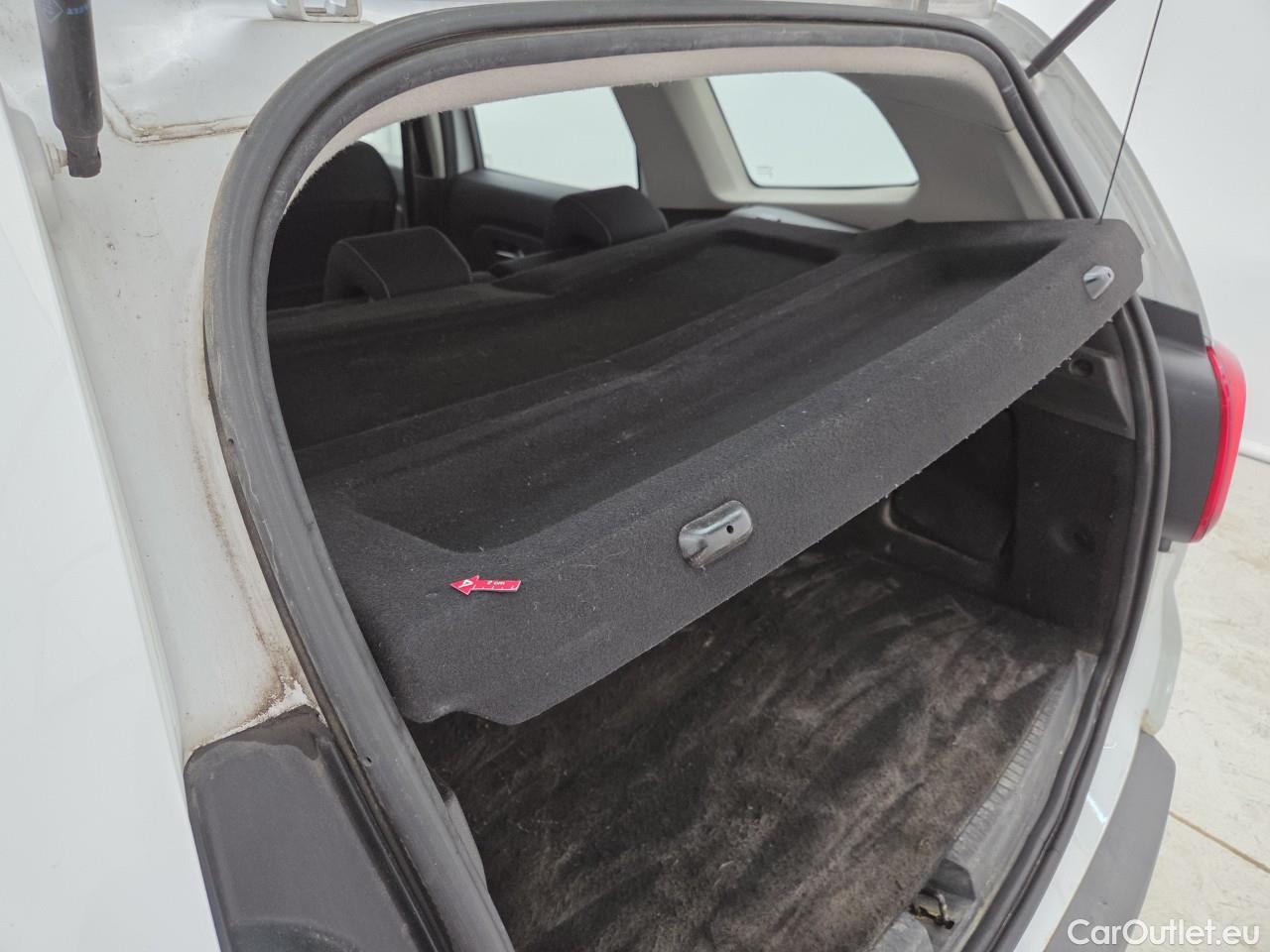  Dacia  Duster 1.5 Blue dCi 115CP Comfort 4WD #49