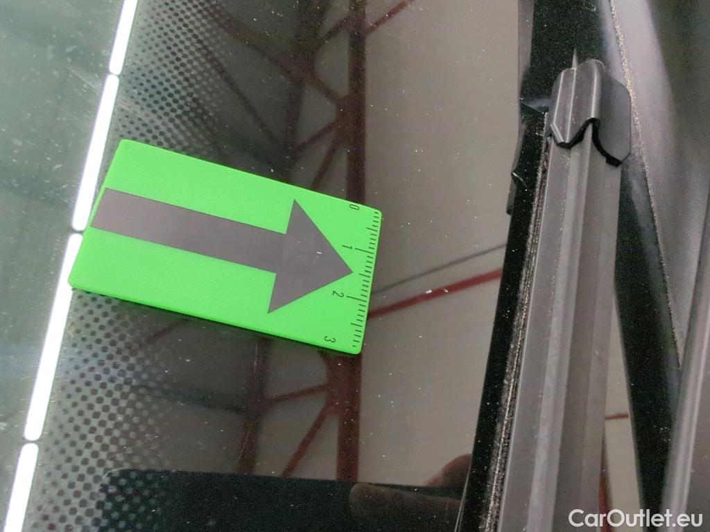  Dacia  Logan 0.9 TCe 90CP Laureate_Groupama #40