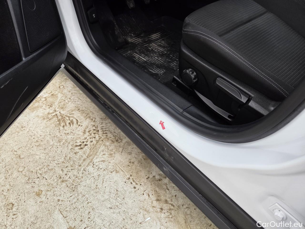  Ford  Focus 1.5 EcoBlue 120CP Titanium #1