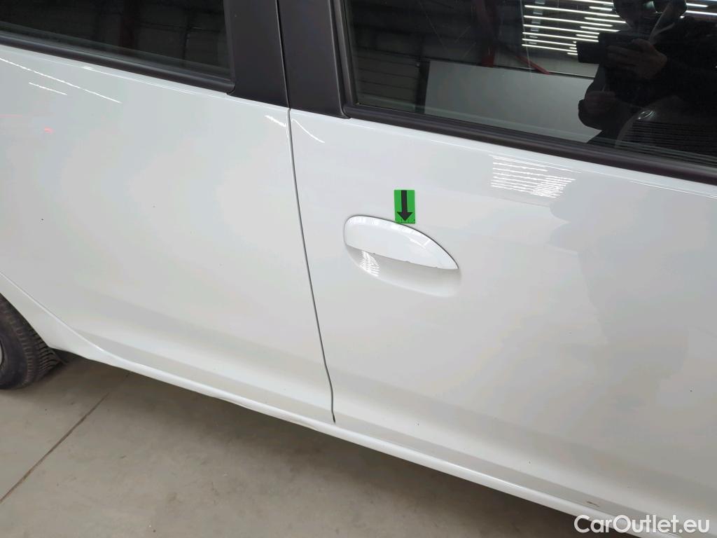  Dacia  Logan 0.9 TCe 90CP Laureate_Groupama #35