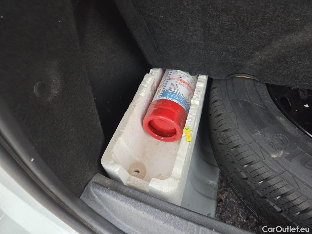  Dacia  Duster 1.5 Blue dCi 115CP Comfort 4WD #29