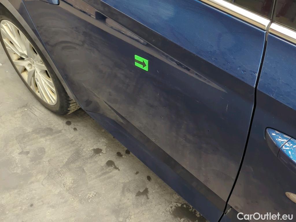  Skoda  Superb 2.0 TDI 200CP Style Combi DSG #9