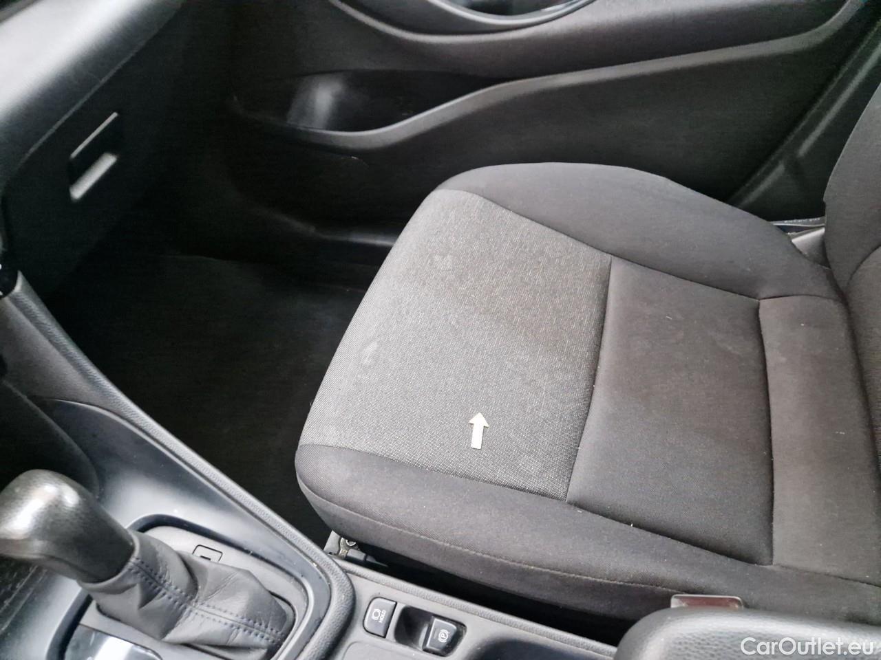  Toyota  Yaris 1.5 Hybrid Eco HYB Auto #26