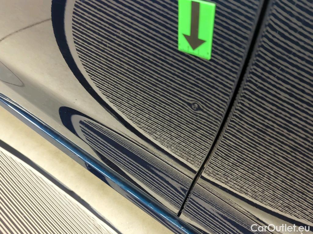  Toyota  Corolla 1.8 Hybrid Dynamic HSD E-CVT #14