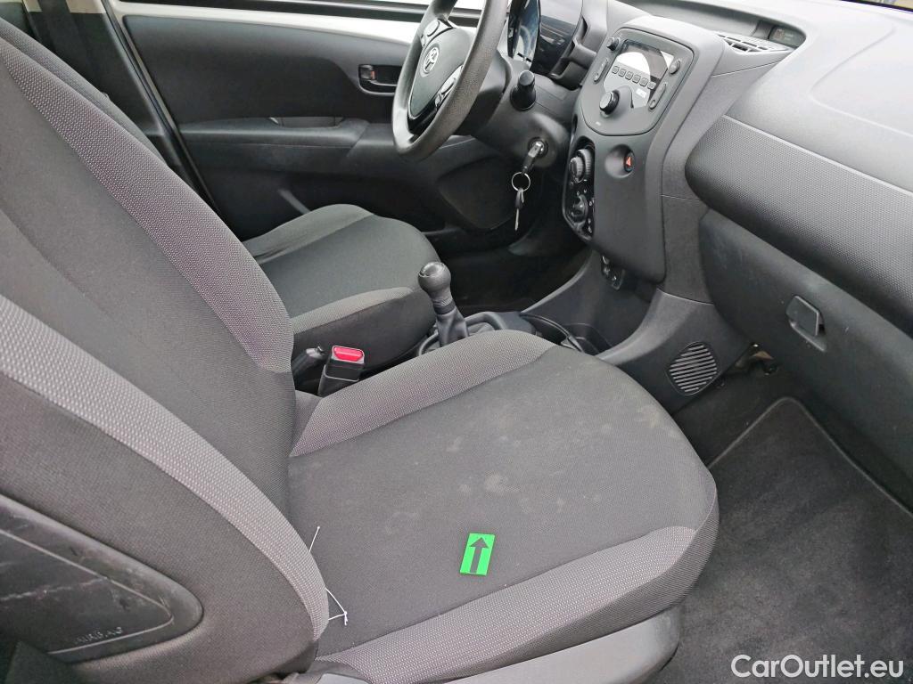  Toyota  Aygo 1.0 VVT-I X-voice #9