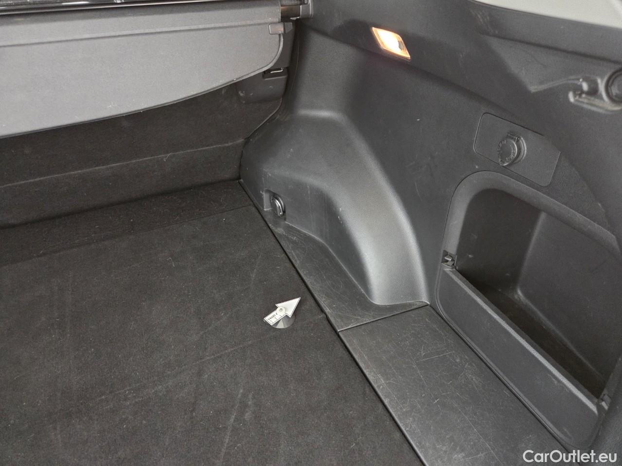  Toyota  RAV4 2.5 Hybrid Dynamic HSD E-CVT AWD #38