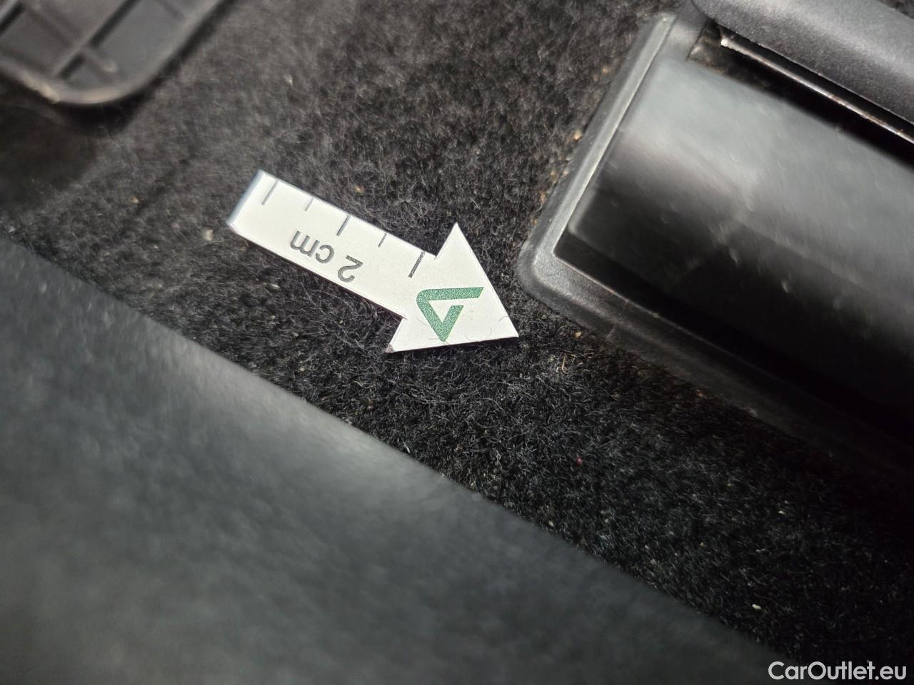  Volkswagen  Polo 1.0 80CP Trendline #38