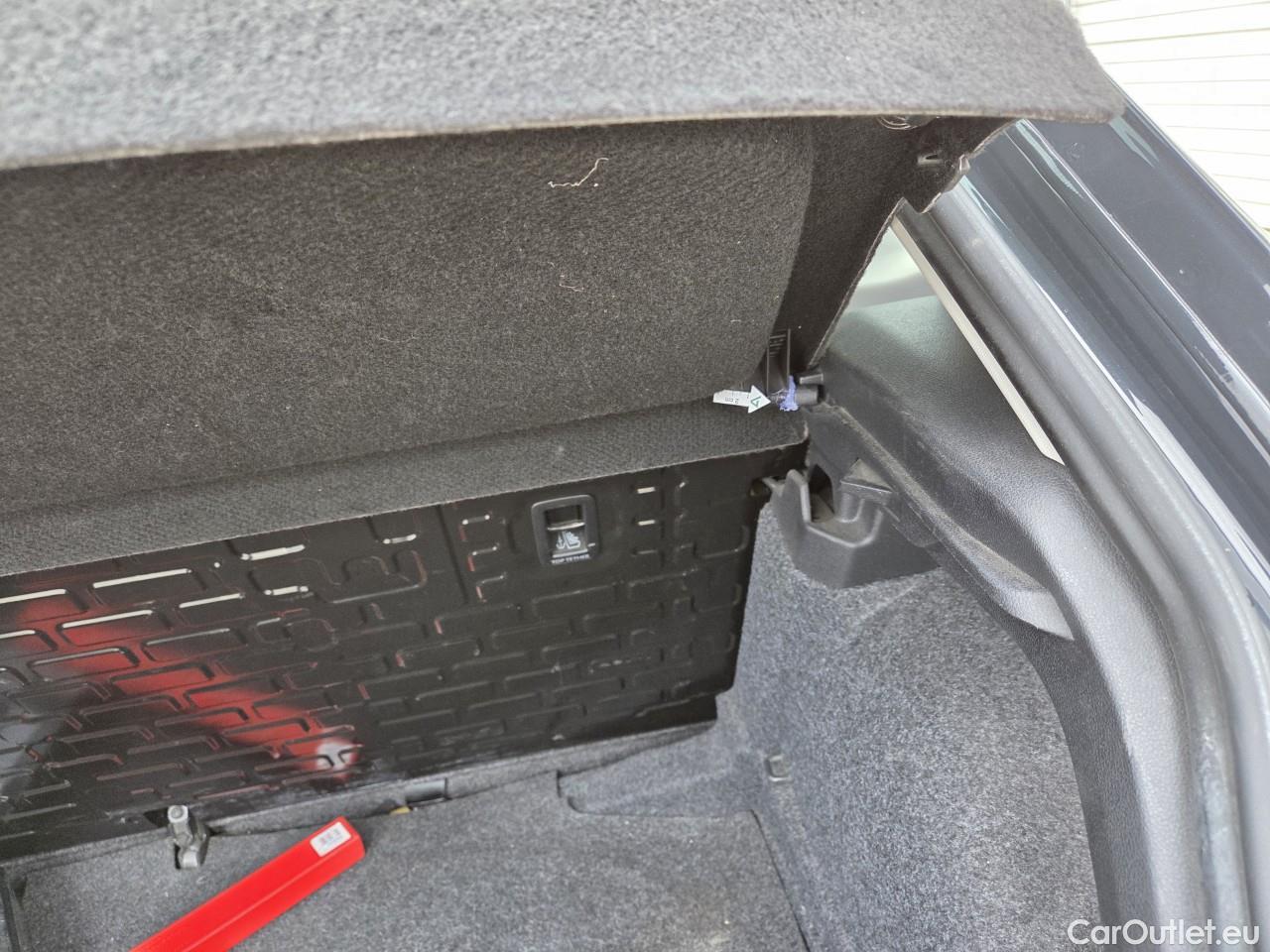  Volkswagen  Polo 1.0 80CP Trendline #56