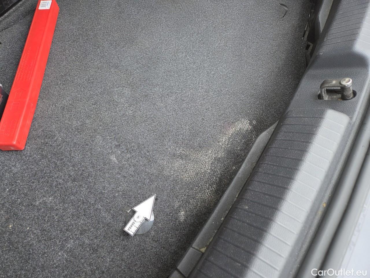  Volkswagen  Polo 1.0 80CP Trendline #53