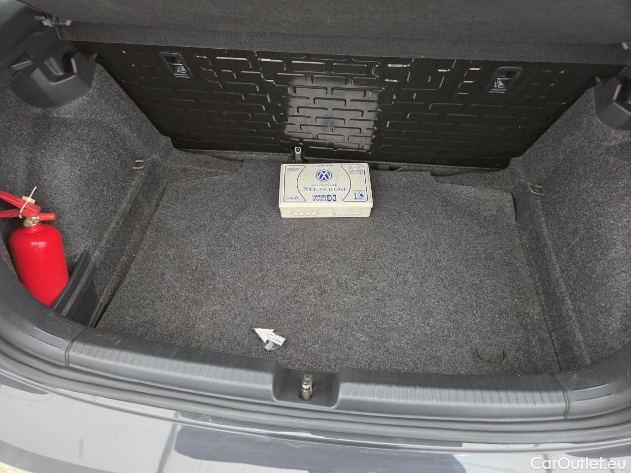  Volkswagen  Polo 1.0 80CP Trendline #50