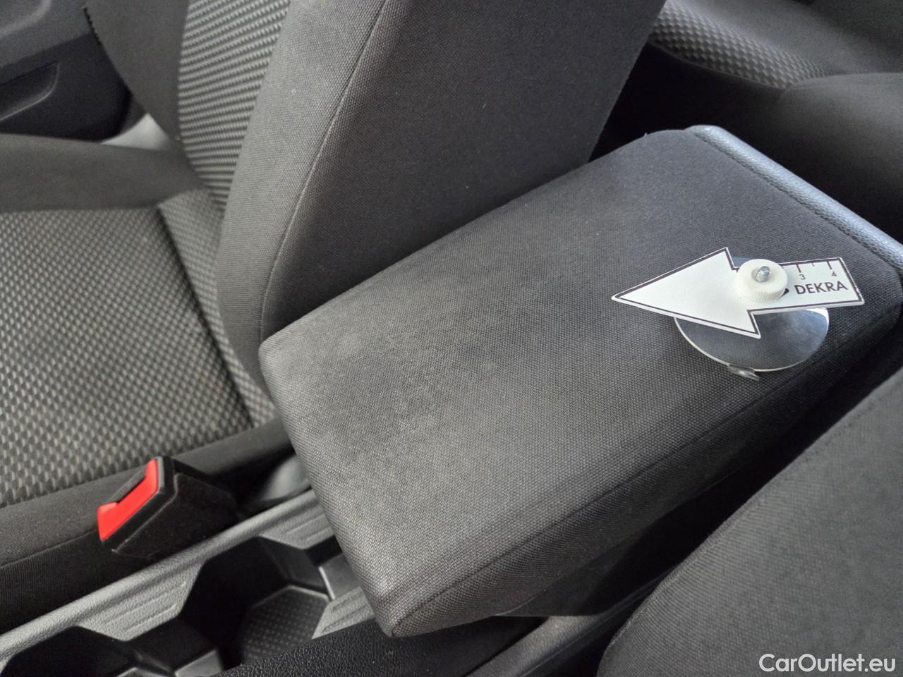  Volkswagen  Polo 1.0 80CP Trendline #40