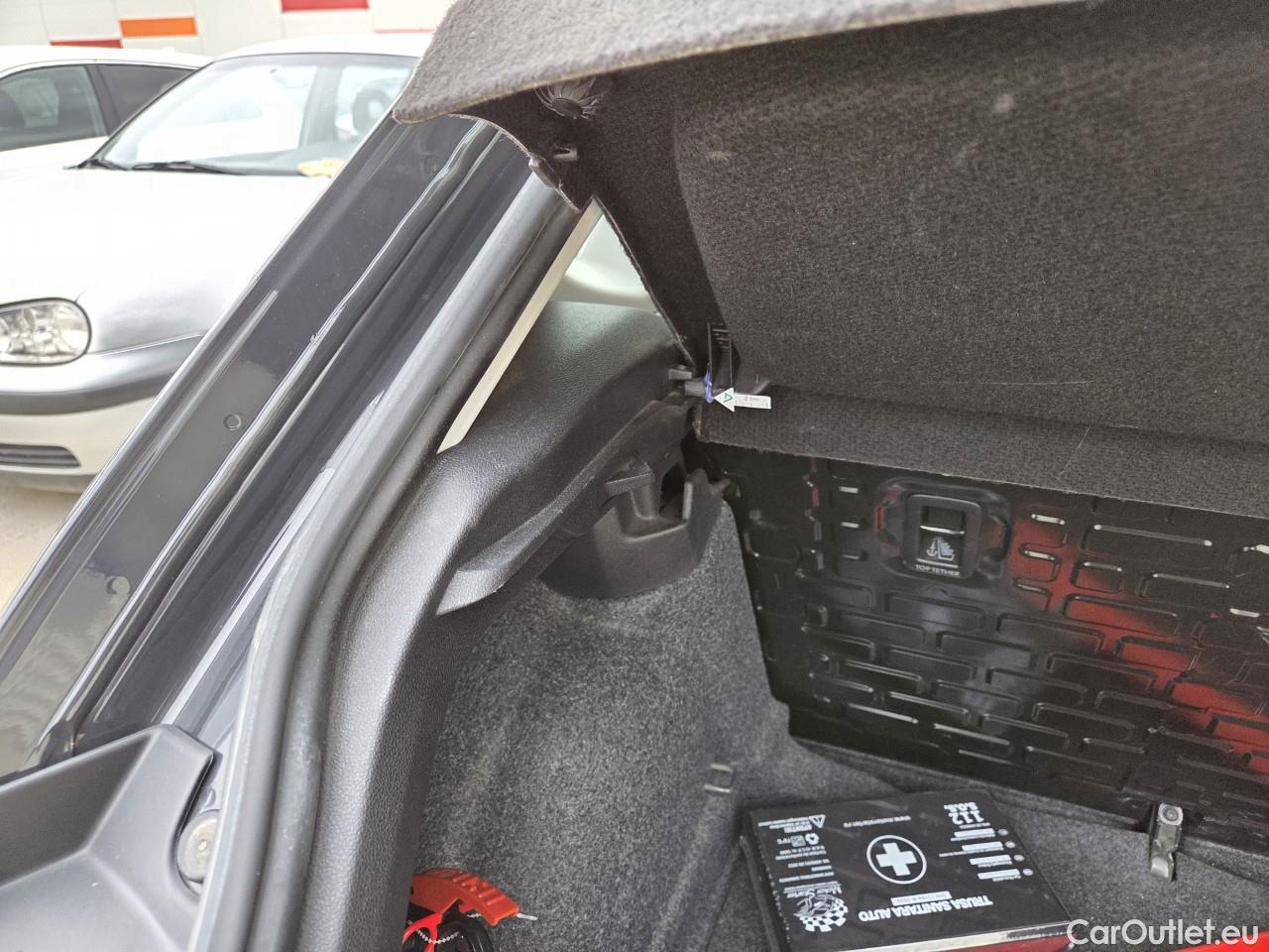  Volkswagen  Polo 1.0 80CP Trendline #57