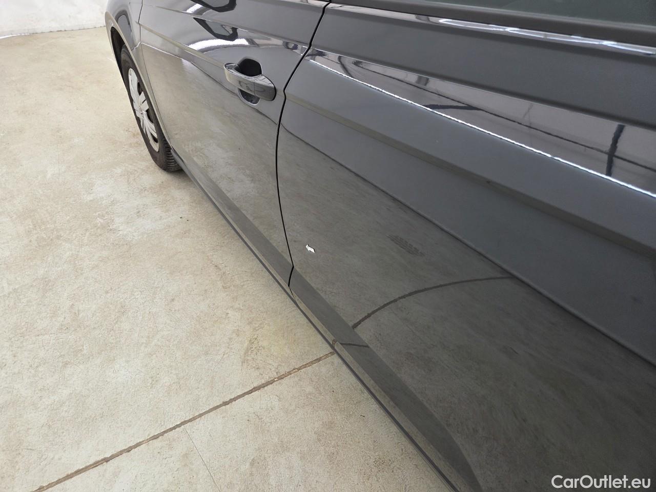  Volkswagen  Polo 1.0 80CP Trendline #25