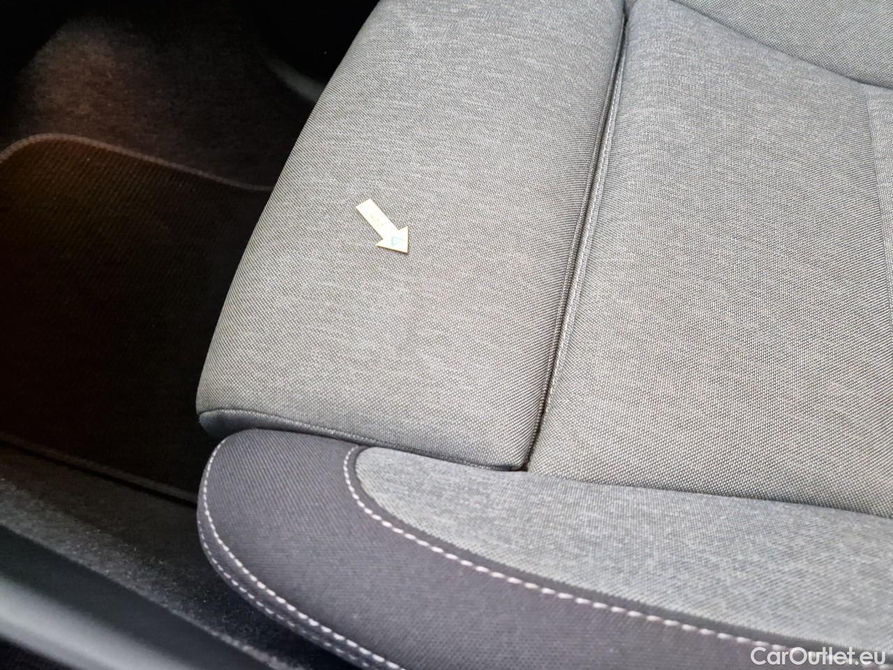  Volvo  XC 40 1.5 T5 PHEV Plus Dark Recharge DCT #10