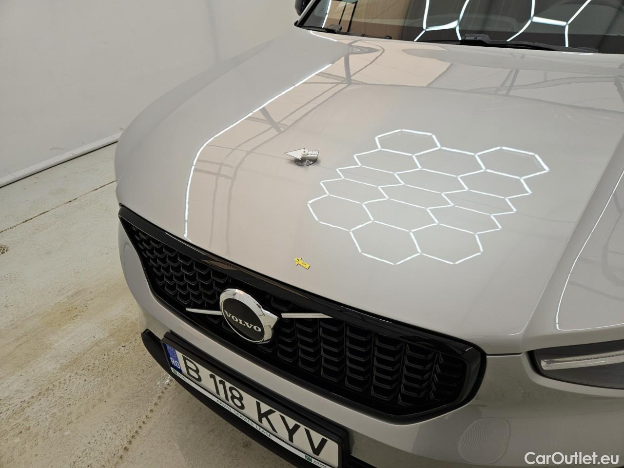  Volvo  XC 40 1.5 T5 PHEV Plus Dark Recharge DCT #1