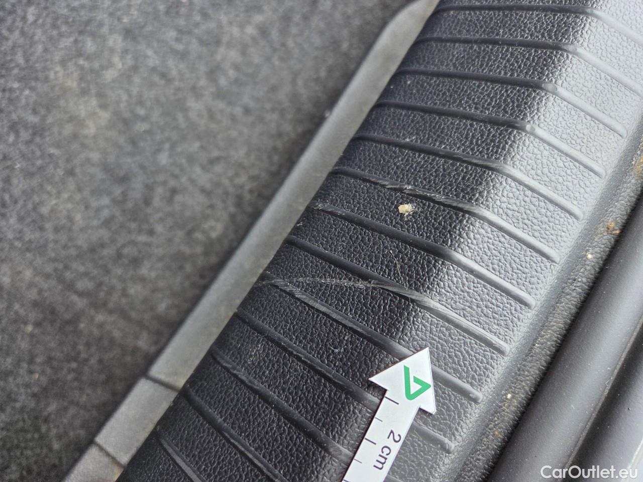  Volkswagen  Polo 1.0 80CP Trendline #54