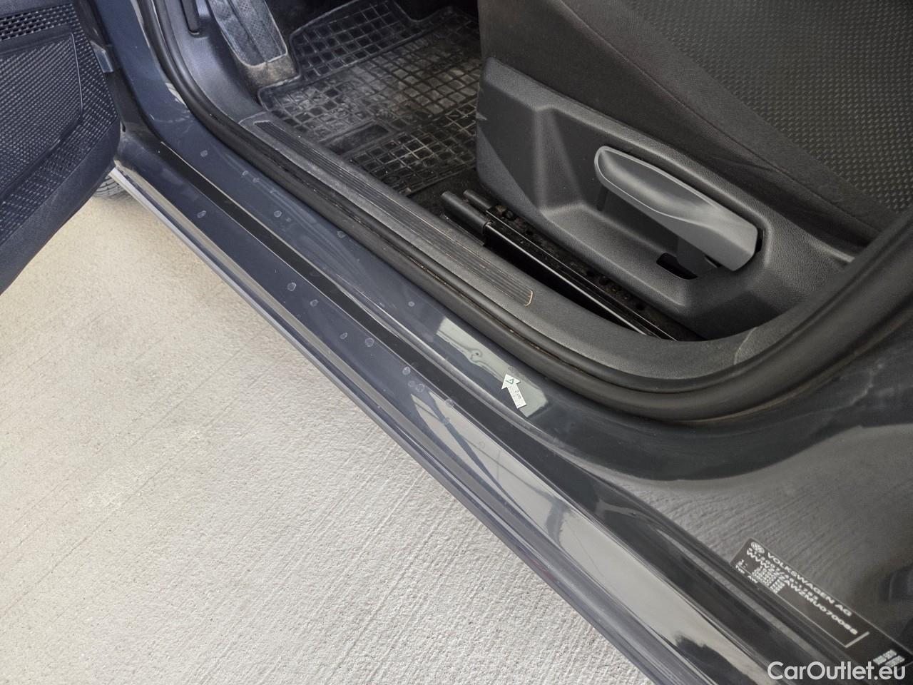  Volkswagen  Polo 1.0 80CP Trendline #6