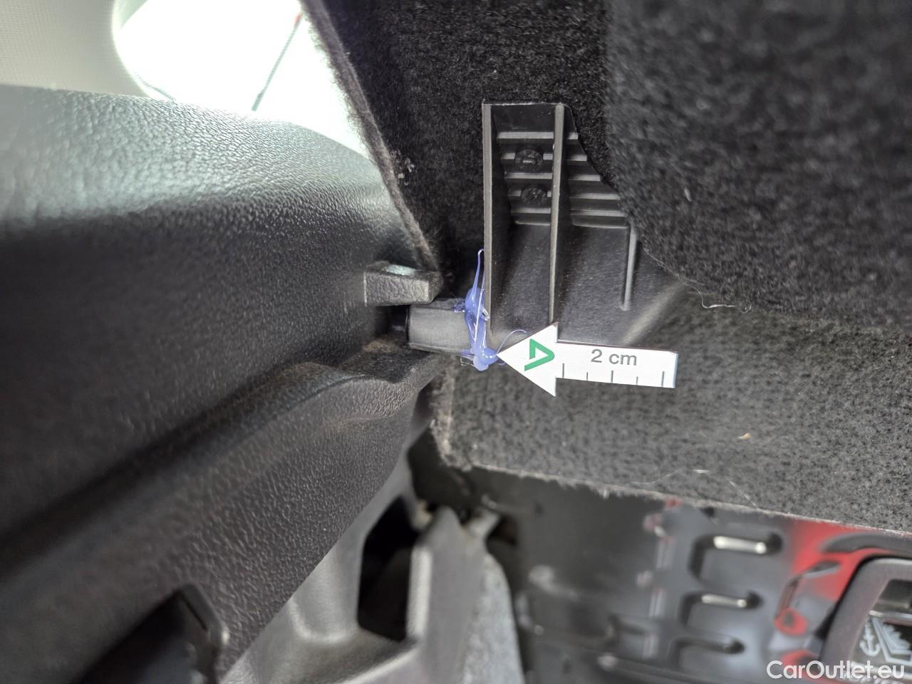  Volkswagen  Polo 1.0 80CP Trendline #54