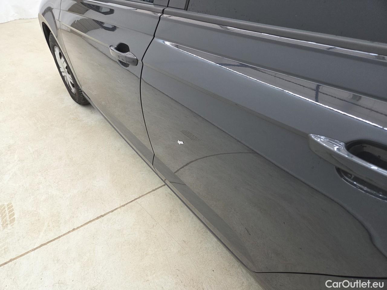  Volkswagen  Polo 1.0 80CP Trendline #36