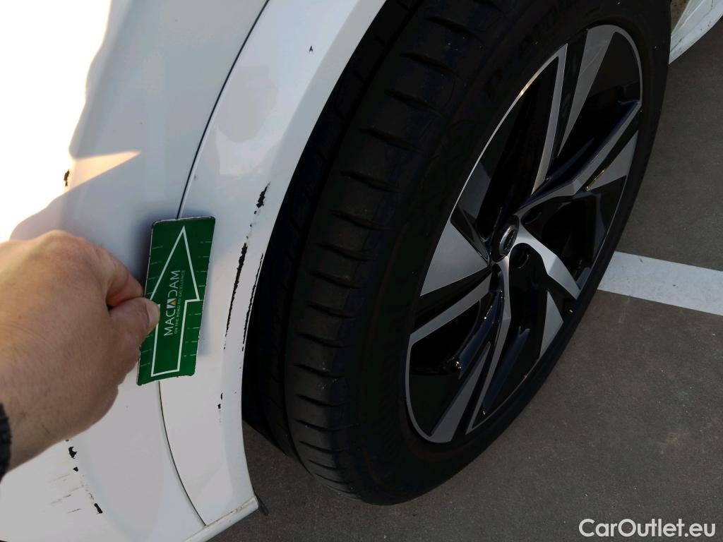  Volvo  XC90 VOLVO  / 2019 / 5P / todoterreno 2.0 T8 AWD R-Design Auto #32