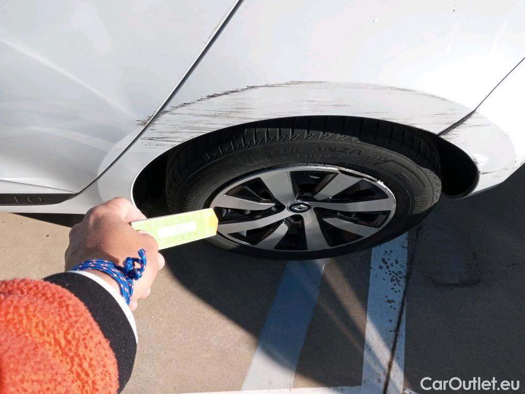  Renault  Clio RENAULT  / 2019 / 5P / berlina con portón Equilibre Blue dCi 74kW (100CV) #22