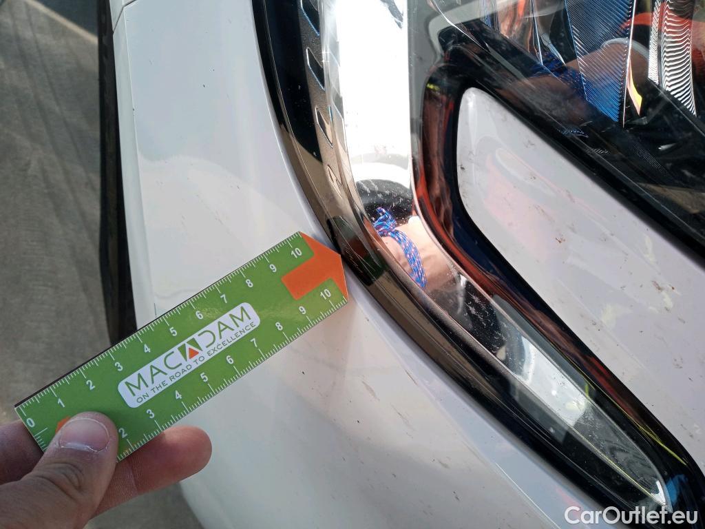  Renault  Clio RENAULT  / 2019 / 5P / berlina con portón Equilibre Blue dCi 74kW (100CV) #6